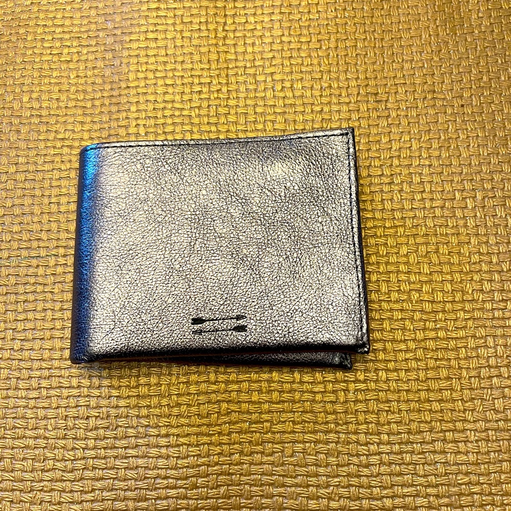 Men’s Wallet - Picture 1 of 3